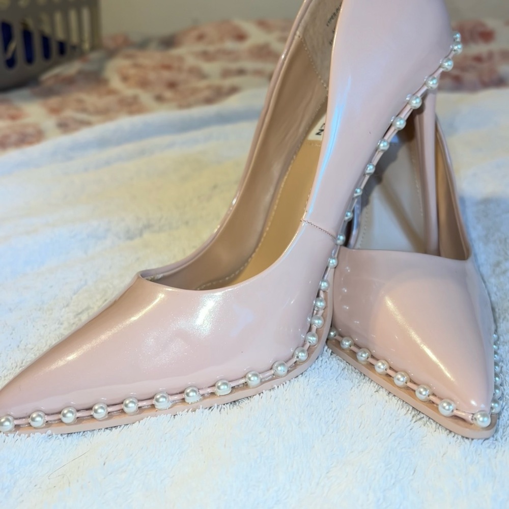 Steve Madden blush pearl stilettos